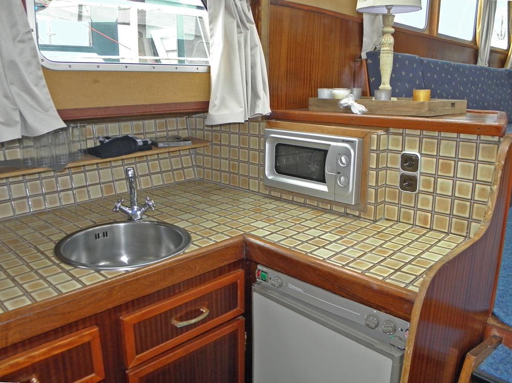 Cabin en avant, H&eacute;bergements